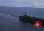 Standbild USA Schiff Amerika CVA-66 United States USA, 1966, aus Sekunde 62 historischem Filmmaterial Videoclip 65675036952