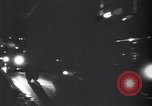 Standbild Gebäude und Verkehr in der Nacht New York City USA, 1944, aus Sekunde 17 historischem Filmmaterial Videoclip 65675036987