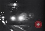 Standbild Gebäude und Verkehr in der Nacht New York City USA, 1944, aus Sekunde 18 historischem Filmmaterial Videoclip 65675036987
