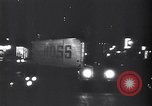 Standbild Gebäude und Verkehr in der Nacht New York City USA, 1944, aus Sekunde 36 historischem Filmmaterial Videoclip 65675036987