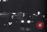 Standbild Gebäude und Verkehr in der Nacht New York City USA, 1944, aus Sekunde 37 historischem Filmmaterial Videoclip 65675036987
