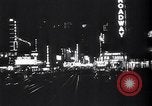 Standbild Gebäude und Verkehr in der Nacht New York City USA, 1944, aus Sekunde 39 historischem Filmmaterial Videoclip 65675036987
