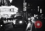 Standbild Gebäude und Verkehr in der Nacht New York City USA, 1944, aus Sekunde 48 historischem Filmmaterial Videoclip 65675036987