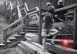 Standbild industriellen Fabrik Slums und Wohnhäuser in der Großen Depression United States USA, 1939, aus Sekunde 22 historischem Filmmaterial Videoclip 65675036989