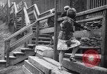 Standbild industriellen Fabrik Slums und Wohnhäuser in der Großen Depression United States USA, 1939, aus Sekunde 23 historischem Filmmaterial Videoclip 65675036989