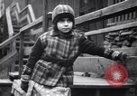 Standbild industriellen Fabrik Slums und Wohnhäuser in der Großen Depression United States USA, 1939, aus Sekunde 28 historischem Filmmaterial Videoclip 65675036989