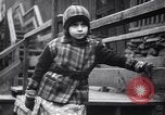 Standbild industriellen Fabrik Slums und Wohnhäuser in der Großen Depression United States USA, 1939, aus Sekunde 29 historischem Filmmaterial Videoclip 65675036989