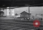 Standbild industriellen Fabrik Slums und Wohnhäuser in der Großen Depression United States USA, 1939, aus Sekunde 58 historischem Filmmaterial Videoclip 65675036989