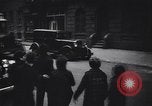 Image Enfants jouant et accidents de la circulation New York City USA, 1939, de la seconde 6 séquences d'archives historiques vidéo 65675036991