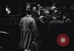 Image Enfants jouant et accidents de la circulation New York City USA, 1939, de la seconde 37 séquences d'archives historiques vidéo 65675036991