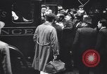 Image Enfants jouant et accidents de la circulation New York City USA, 1939, de la seconde 38 séquences d'archives historiques vidéo 65675036991