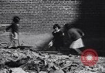 Image Enfants jouant et accidents de la circulation New York City USA, 1939, de la seconde 53 séquences d'archives historiques vidéo 65675036991