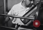 Immagine di Mangiare e cucinare a Diners United States USA, 1939, secondo 23 filmato di repertorio 65675036992
