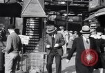 Standbild Stau und Fußgänger New York City USA, 1939, aus Sekunde 18 historischem Filmmaterial Videoclip 65675036993