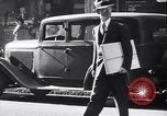 Standbild Stau und Fußgänger New York City USA, 1939, aus Sekunde 43 historischem Filmmaterial Videoclip 65675036993