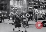 Standbild Stau und Fußgänger New York City USA, 1939, aus Sekunde 48 historischem Filmmaterial Videoclip 65675036993