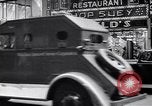 Standbild Stau und Fußgänger New York City USA, 1939, aus Sekunde 50 historischem Filmmaterial Videoclip 65675036993