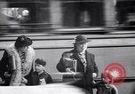 Standbild Stau und Fußgänger New York City USA, 1939, aus Sekunde 59 historischem Filmmaterial Videoclip 65675036993