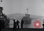 Standbild GIs debark am Dock Neapel Italien, 1943, aus Sekunde 8 historischem Filmmaterial Videoclip 65675037000