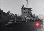 Standbild GIs debark am Dock Neapel Italien, 1943, aus Sekunde 28 historischem Filmmaterial Videoclip 65675037000