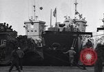 Standbild GIs debark am Dock Neapel Italien, 1943, aus Sekunde 42 historischem Filmmaterial Videoclip 65675037000