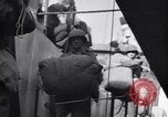 Standbild GIs debark am Dock Neapel Italien, 1943, aus Sekunde 60 historischem Filmmaterial Videoclip 65675037000