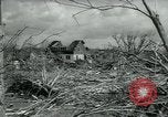 Immagine di Città distrutta dal tornado Michigan United States USA, 1964, secondo 52 filmato di repertorio 65675037038