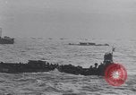 Standbild D-Day Invasion Normandie Frankreich, 1944, aus Sekunde 36 historischem Filmmaterial Videoclip 65675037047