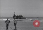 Standbild USA Verstärkungen ankommen in der Normandie Zweiten Weltkrieg Normandie Frankreich, 1944, aus Sekunde 15 historischem Filmmaterial Videoclip 65675037058