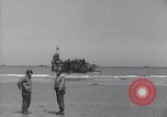 Standbild USA Verstärkungen ankommen in der Normandie Zweiten Weltkrieg Normandie Frankreich, 1944, aus Sekunde 21 historischem Filmmaterial Videoclip 65675037058