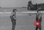Standbild USA Verstärkungen ankommen in der Normandie Zweiten Weltkrieg Normandie Frankreich, 1944, aus Sekunde 32 historischem Filmmaterial Videoclip 65675037058
