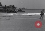 Standbild USA Verstärkungen ankommen in der Normandie Zweiten Weltkrieg Normandie Frankreich, 1944, aus Sekunde 38 historischem Filmmaterial Videoclip 65675037058