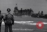 Standbild USA Verstärkungen ankommen in der Normandie Zweiten Weltkrieg Normandie Frankreich, 1944, aus Sekunde 53 historischem Filmmaterial Videoclip 65675037058