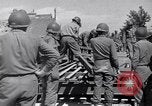 Standbild D-Day Invasion Carentan Frankreich, 1944, aus Sekunde 61 historischem Filmmaterial Videoclip 65675037060