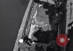 Immagine di Invasione sulla spiaggia di Omaha Francia, 1944, secondo 28 filmato di repertorio 65675037066