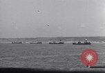 Standbild Invasion auf Omaha Beach Frankreich, 1944, aus Sekunde 20 historischem Filmmaterial Videoclip 65675037067