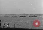 Standbild Invasion auf Omaha Beach Frankreich, 1944, aus Sekunde 25 historischem Filmmaterial Videoclip 65675037067