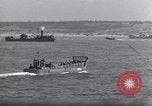 Standbild Invasion auf Omaha Beach Frankreich, 1944, aus Sekunde 26 historischem Filmmaterial Videoclip 65675037067