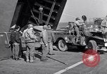 Standbild Invasion auf Omaha Beach Frankreich, 1944, aus Sekunde 52 historischem Filmmaterial Videoclip 65675037067