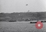 Standbild Invasion auf Omaha Beach Frankreich, 1944, aus Sekunde 28 historischem Filmmaterial Videoclip 65675037068