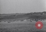 Standbild Invasion auf Omaha Beach Frankreich, 1944, aus Sekunde 30 historischem Filmmaterial Videoclip 65675037068