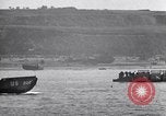 Standbild Invasion auf Omaha Beach Frankreich, 1944, aus Sekunde 46 historischem Filmmaterial Videoclip 65675037068