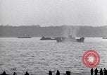 Standbild Invasion auf Omaha Beach Frankreich, 1944, aus Sekunde 30 historischem Filmmaterial Videoclip 65675037069