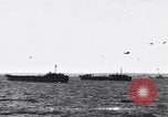 Standbild Invasion auf Omaha Beach Frankreich, 1944, aus Sekunde 51 historischem Filmmaterial Videoclip 65675037069