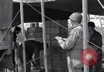 Standbild Feld ration für Soldaten Vereinigtes Königreich, 1944, aus Sekunde 30 historischem Filmmaterial Videoclip 65675037071