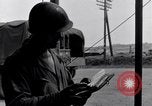 Standbild Feld ration für Soldaten Vereinigtes Königreich, 1944, aus Sekunde 34 historischem Filmmaterial Videoclip 65675037071