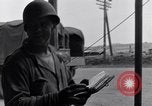 Standbild Feld ration für Soldaten Vereinigtes Königreich, 1944, aus Sekunde 35 historischem Filmmaterial Videoclip 65675037071