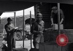 Standbild Feld ration für Soldaten Vereinigtes Königreich, 1944, aus Sekunde 52 historischem Filmmaterial Videoclip 65675037071