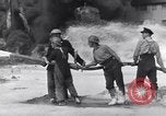 Standbild bombardiert Ölversorgung Depot Vereinigtes Königreich, 1944, aus Sekunde 41 historischem Filmmaterial Videoclip 65675037073