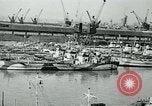 Immagine di navi nei porti britannici per l'invasione del D-Day Regno Unito, 1944, secondo 7 filmato di repertorio 65675037079